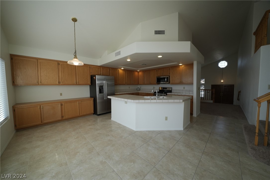 2842 Via Stella Street