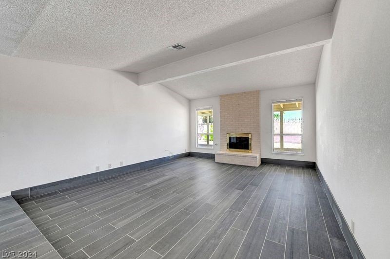 1424 Bamber Drive