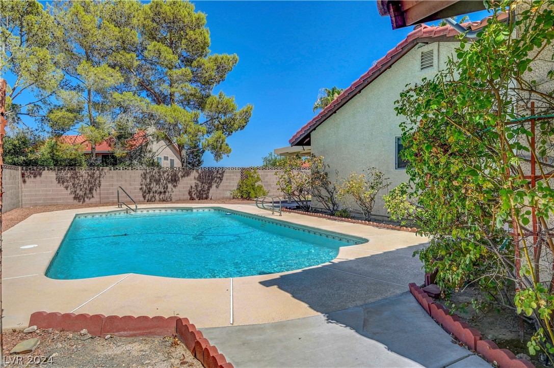 1424 Bamber Drive