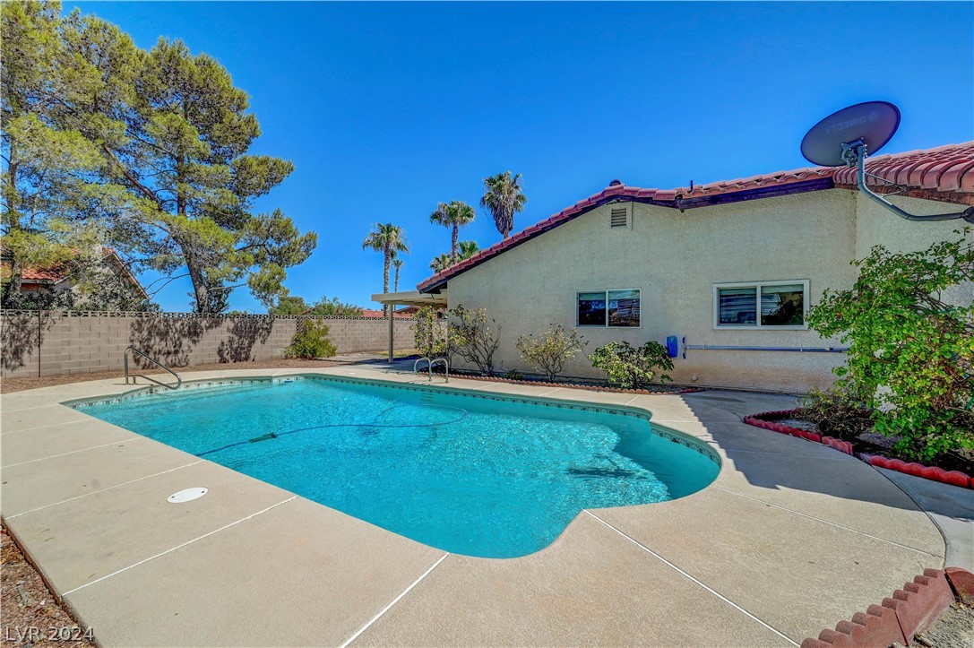 1424 Bamber Drive