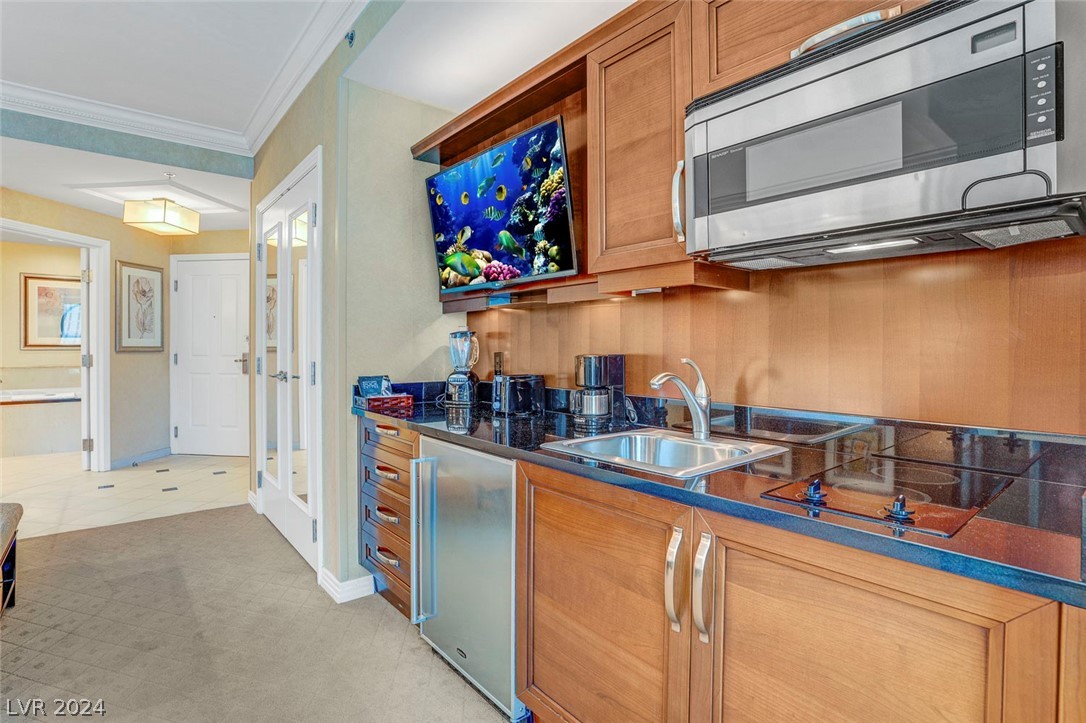 145 East Harmon Avenue 1111