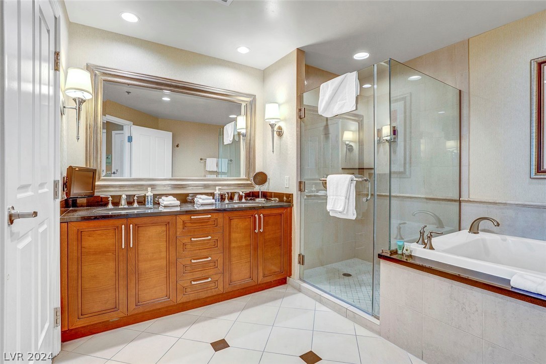 145 East Harmon Avenue 1111