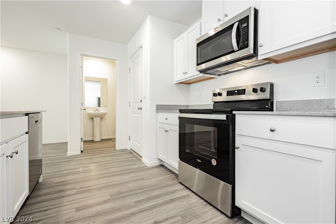 9920 Tangerine Hills Street