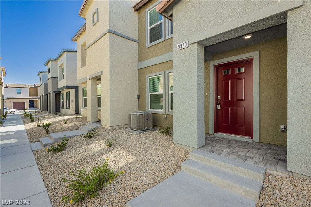 9920 Tangerine Hills Street