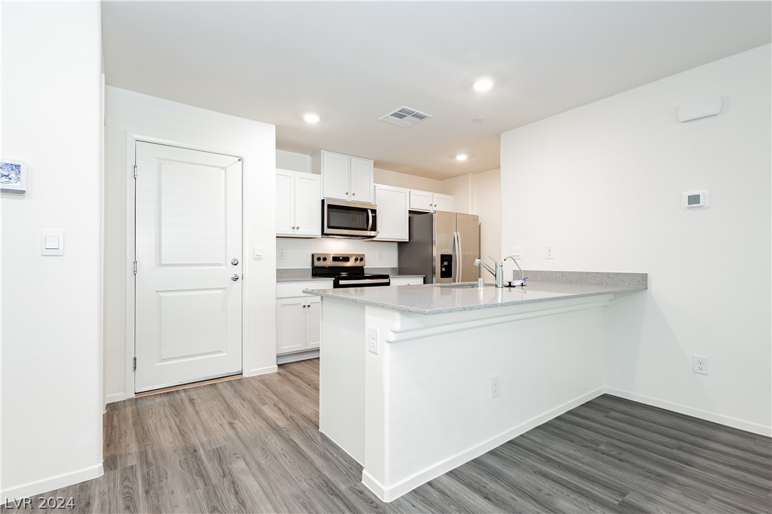 9920 Tangerine Hills Street