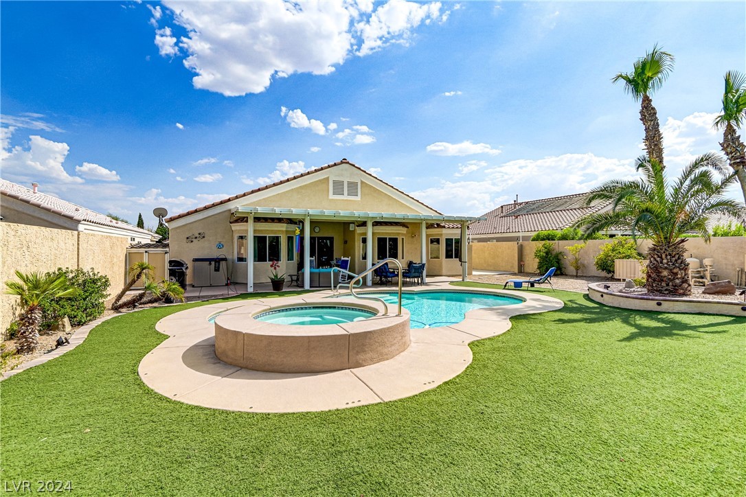 4928 Encore Paradise Avenue