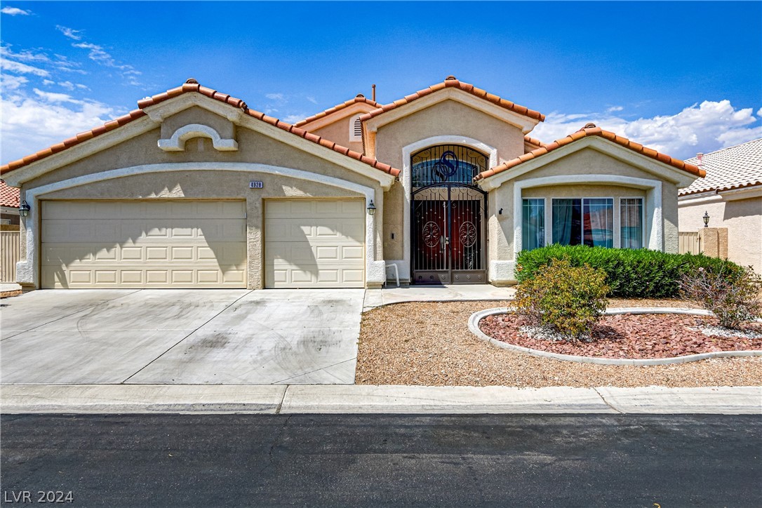 4928 Encore Paradise Avenue