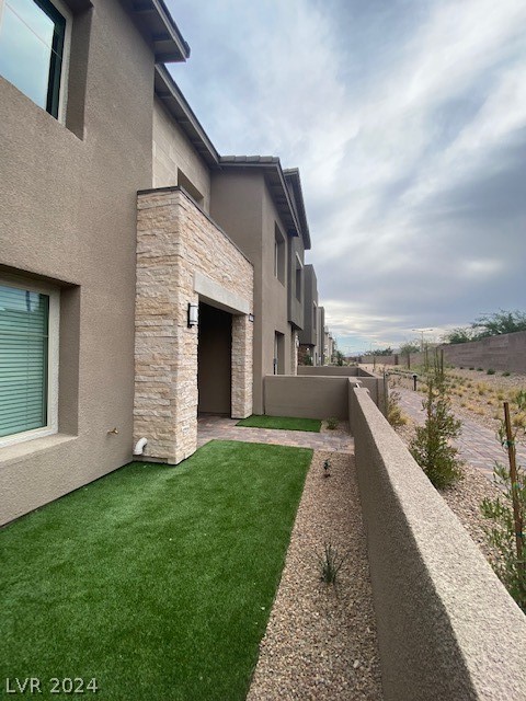 600 North Carriage Hill Drive 1002