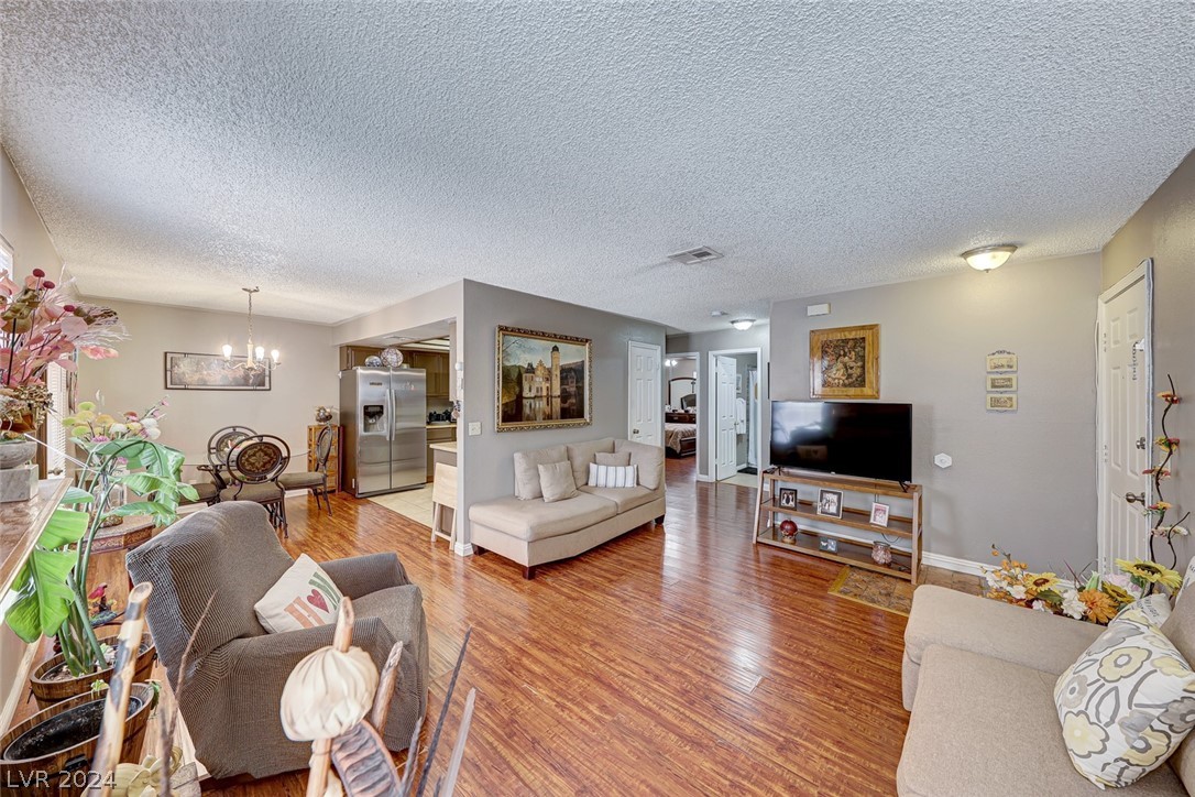 5576 West Rochelle Avenue 16B