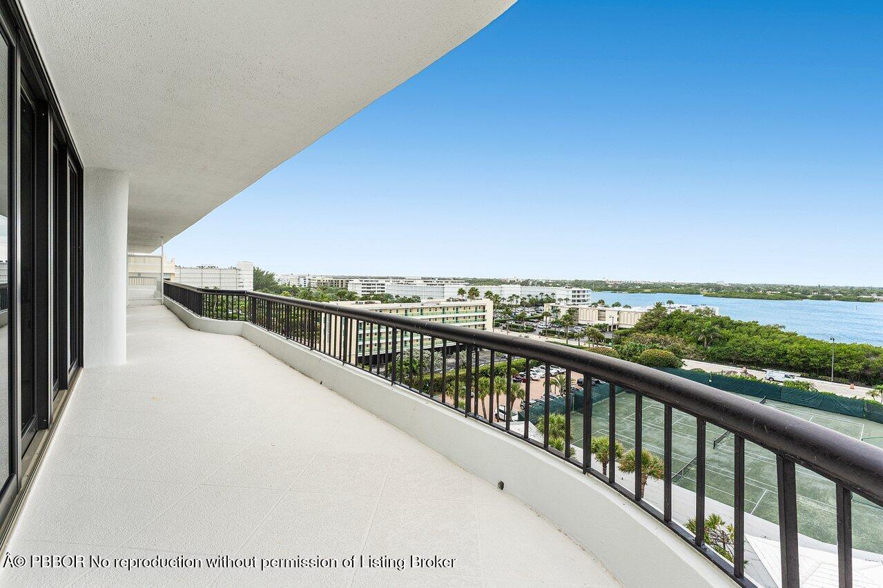 2660 S Ocean Boulevard 703S