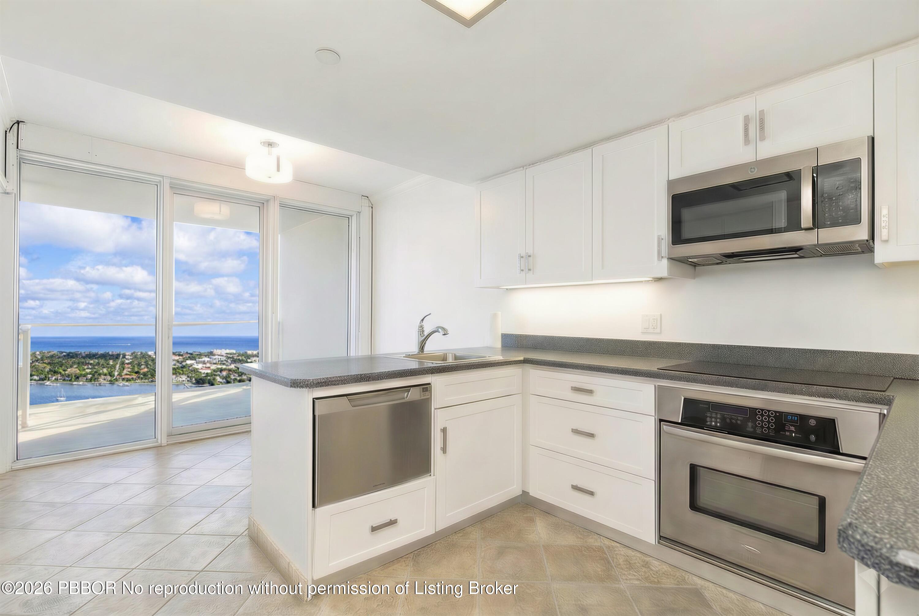 525 S Flagler Drive 9B