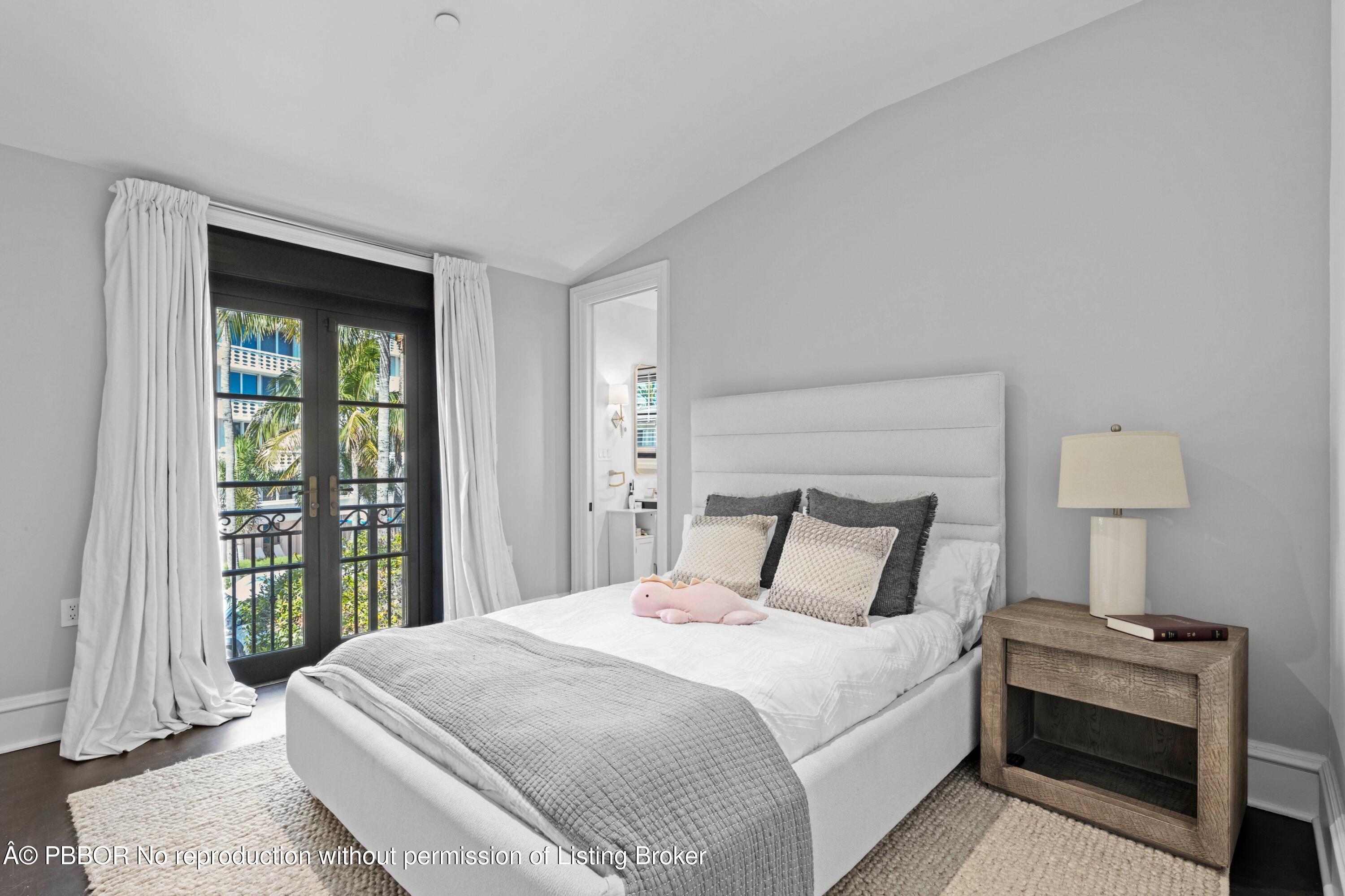 160 Sunset Avenue 160