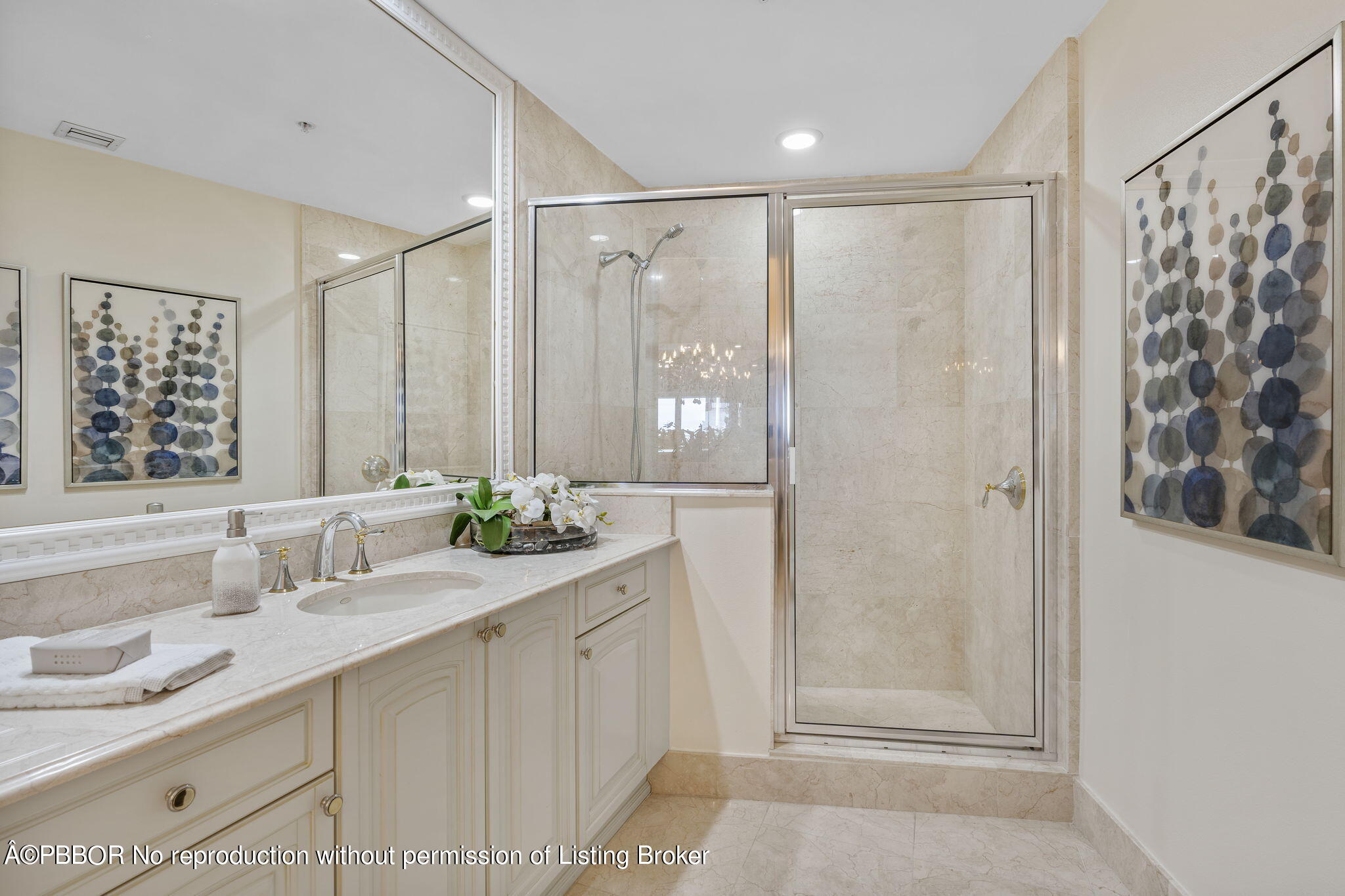 201 S Narcissus Avenue 605