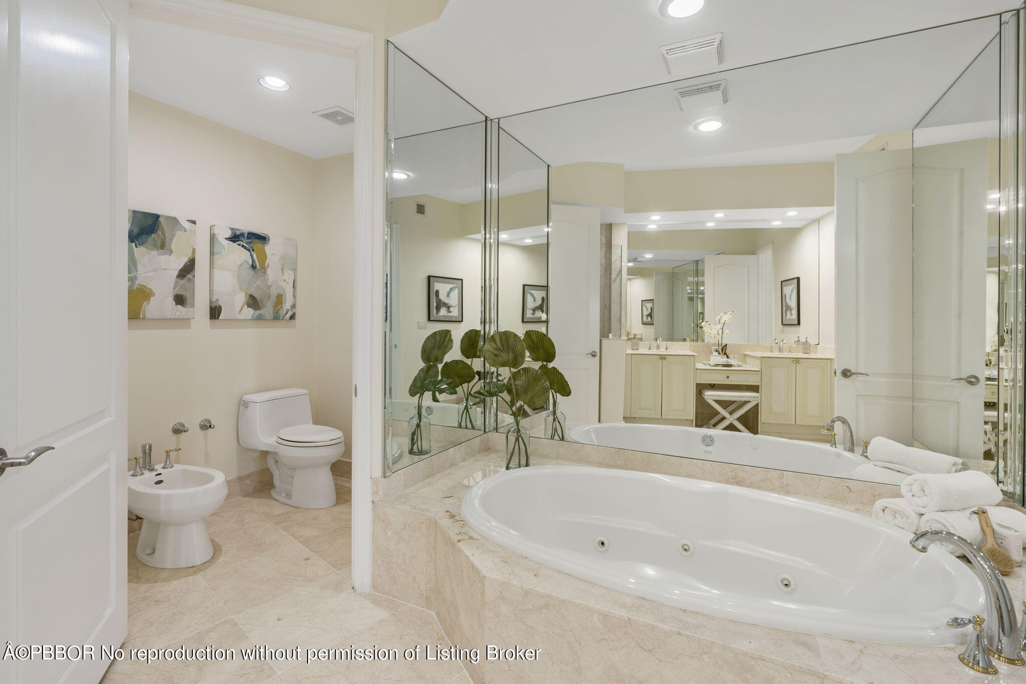 201 S Narcissus Avenue 605