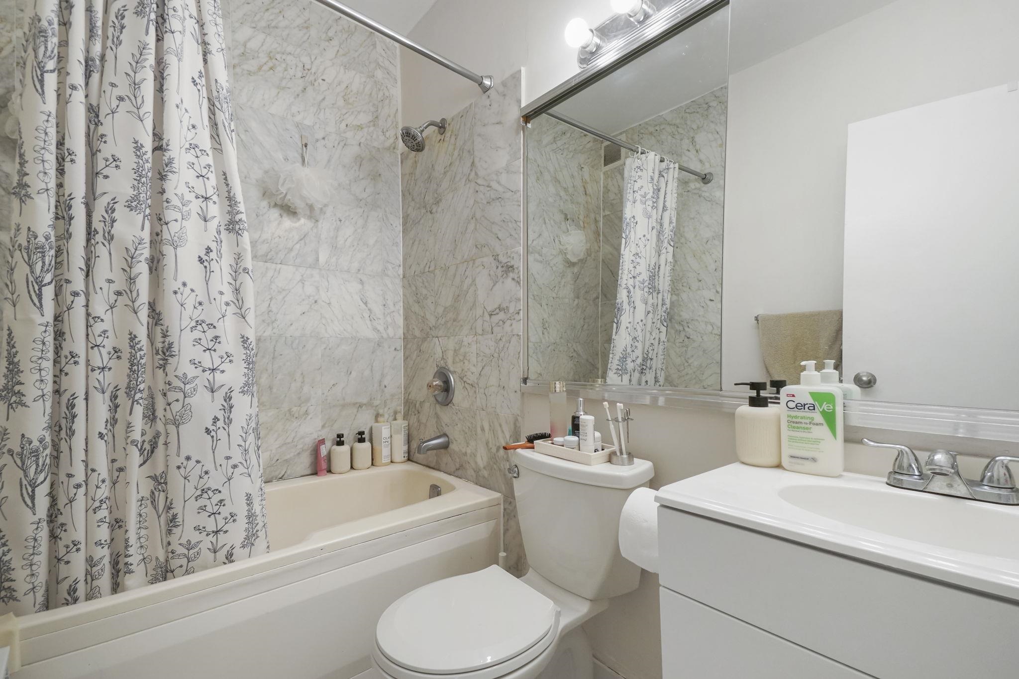 45 RIVER DR SOUTH Unit: 1808