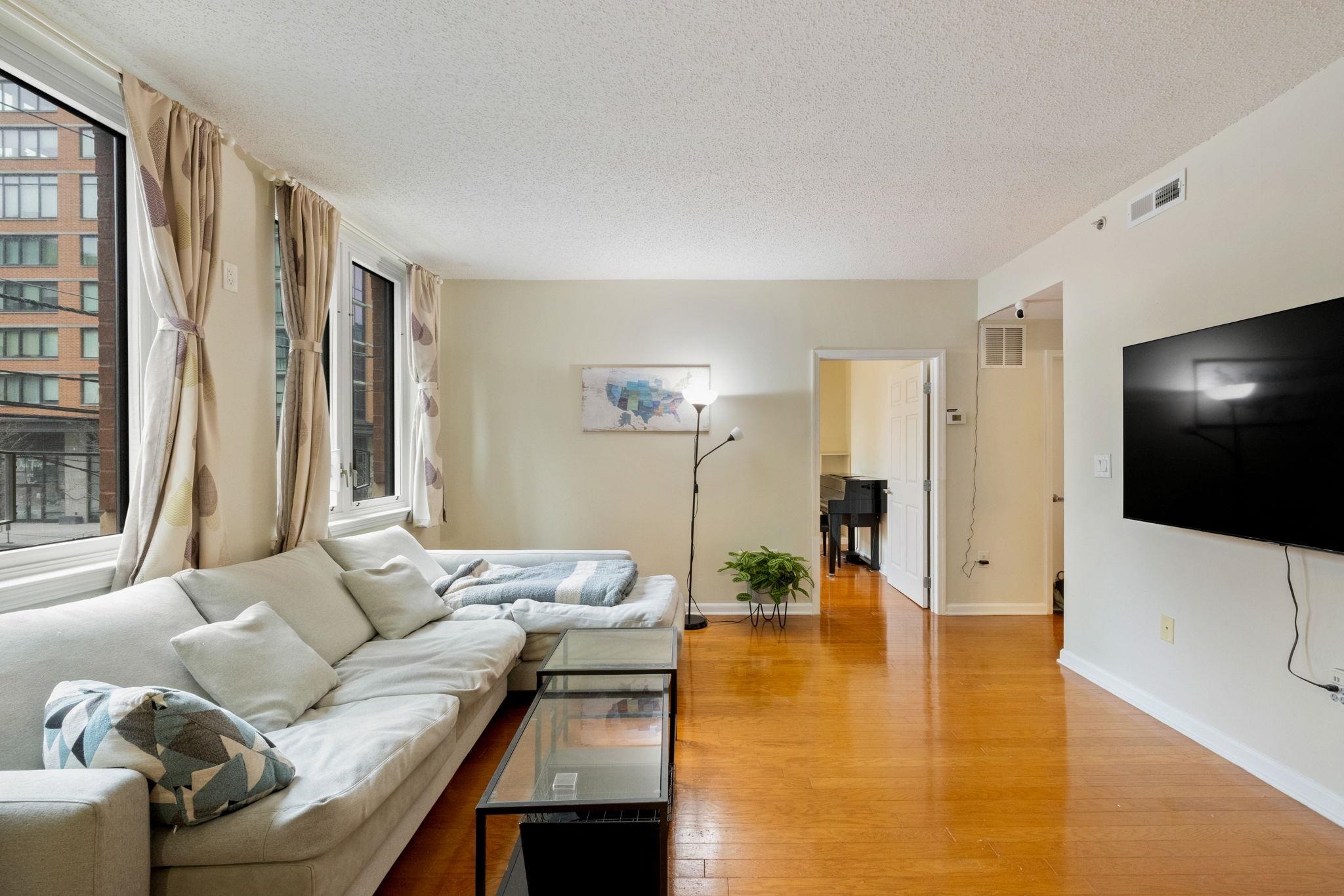 143 MORGAN ST Unit: 1A
