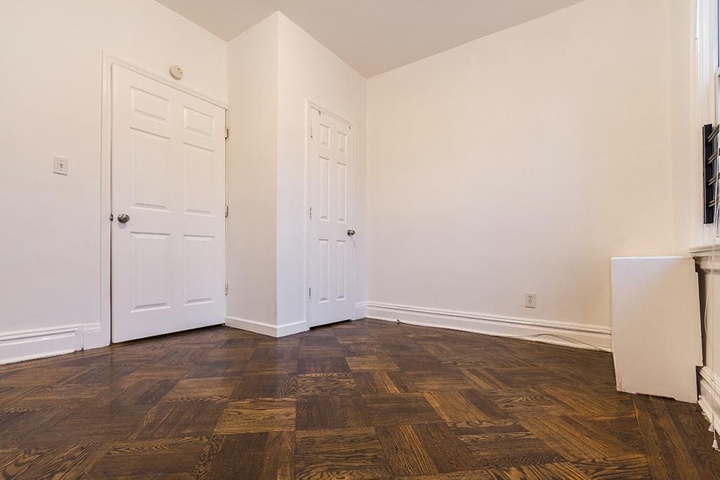 276 WINFIELD AVE