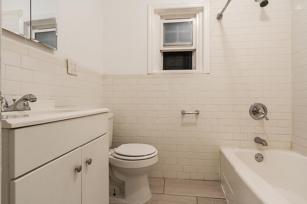 276 WINFIELD AVE