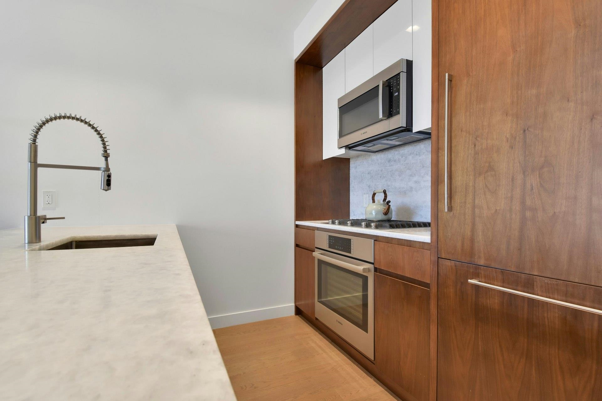 75 PARK LANE SOUTH Unit: 1203