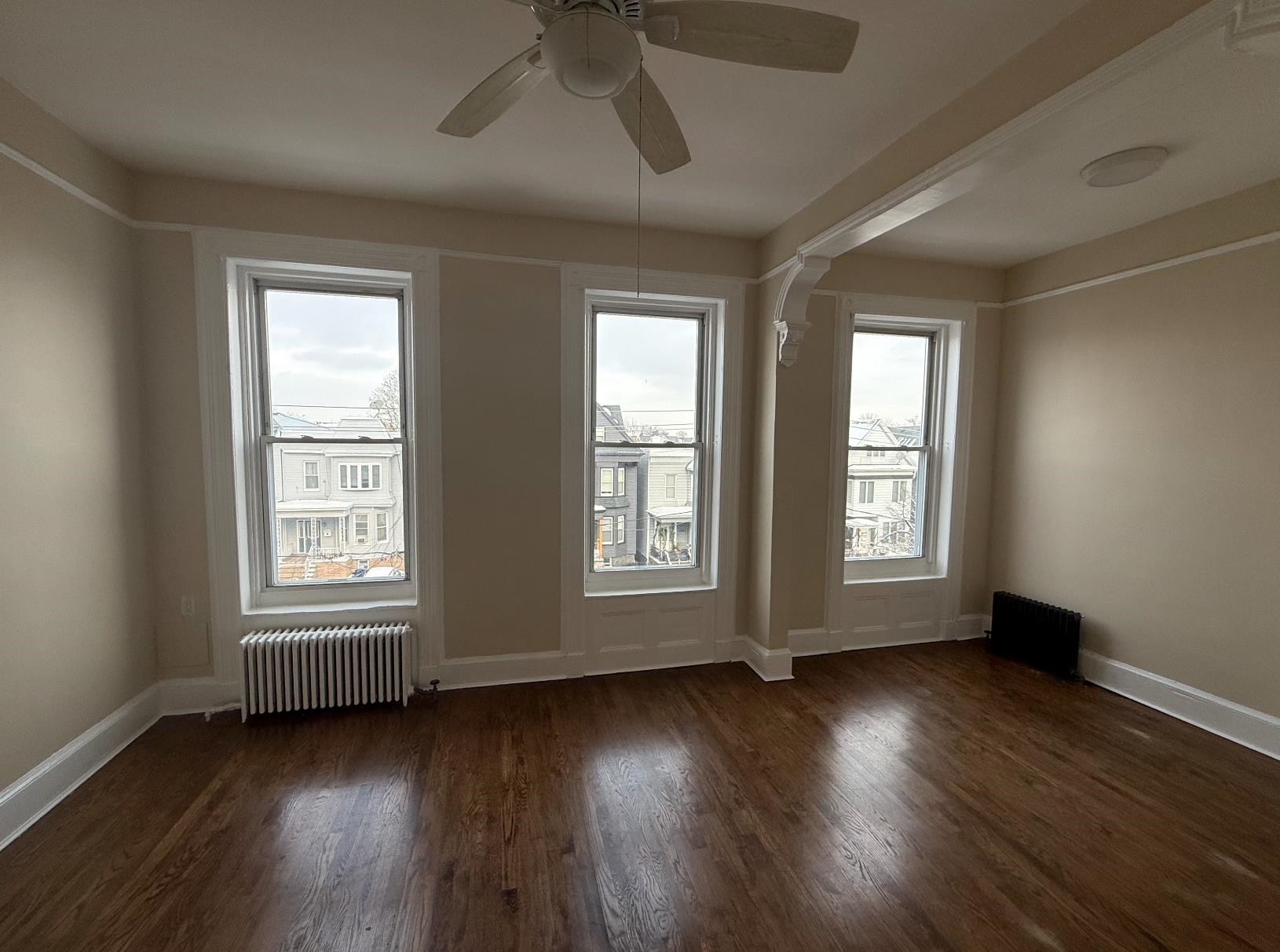 211 SHIPPEN ST Unit: 3