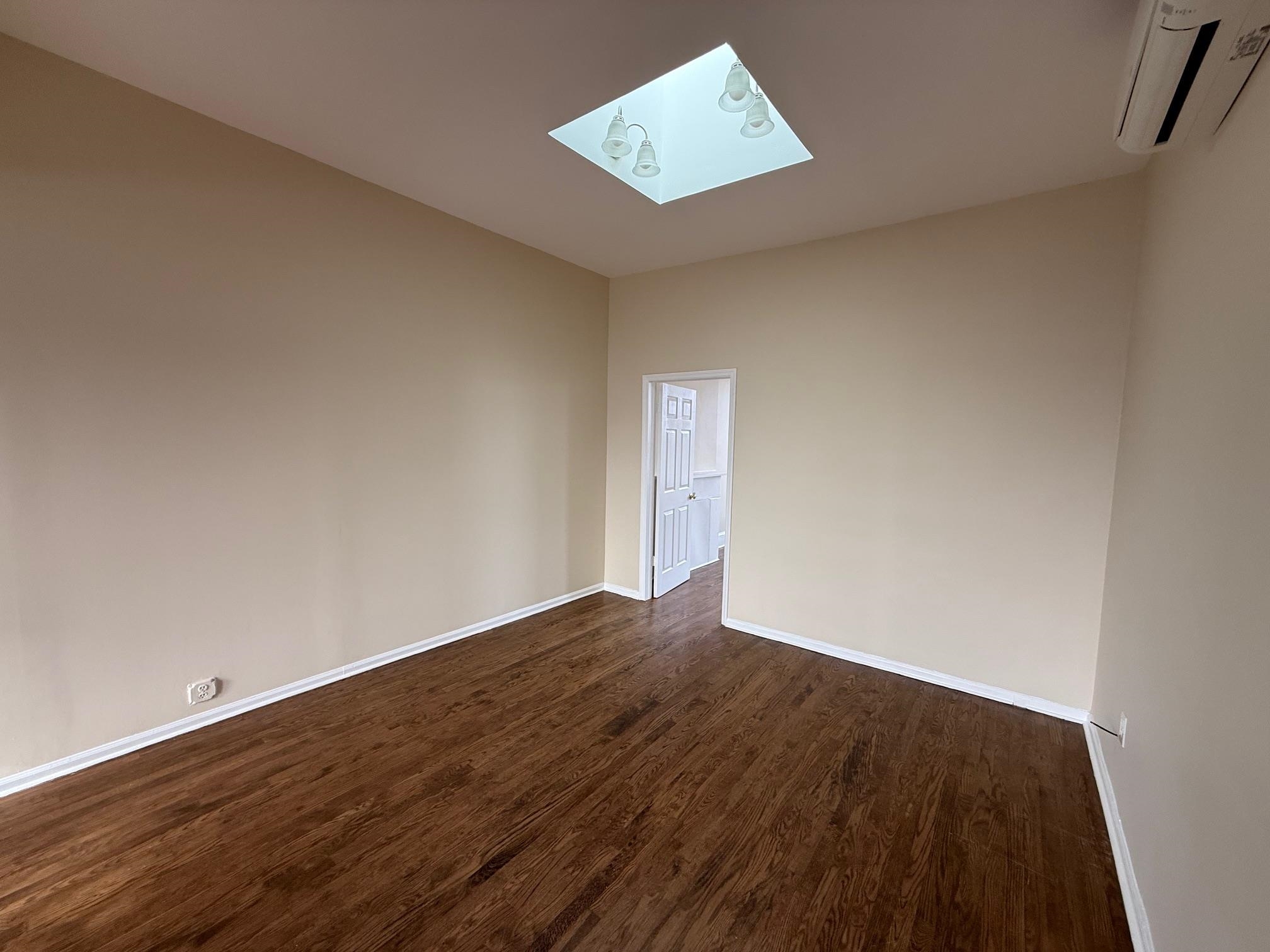 211 SHIPPEN ST Unit: 3