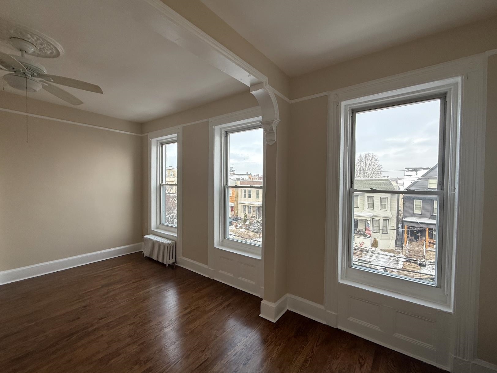 211 SHIPPEN ST Unit: 3