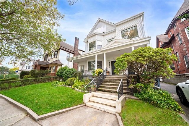785 BLVD EAST Unit: 1