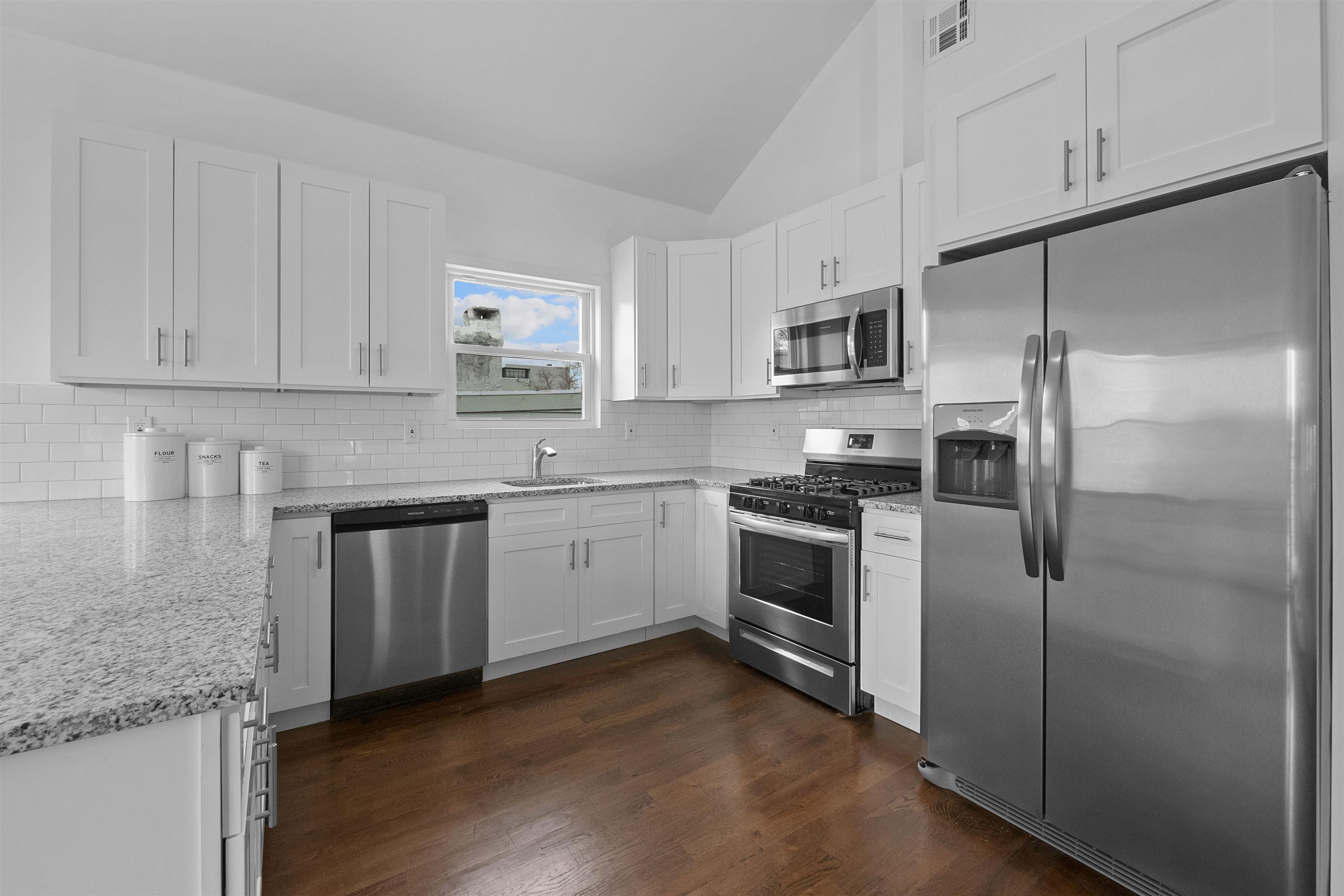 111 CHARLES ST Unit: 2