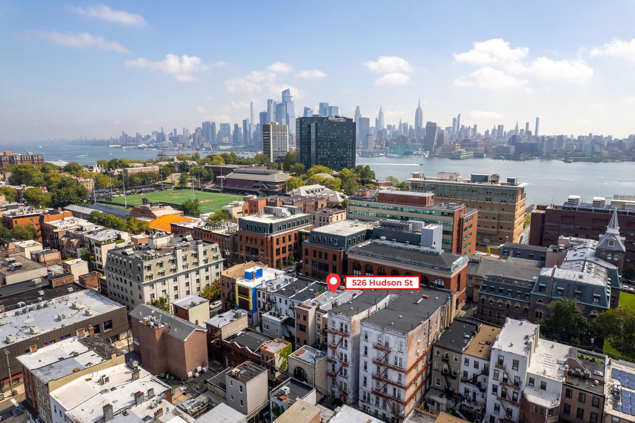 526 HUDSON ST