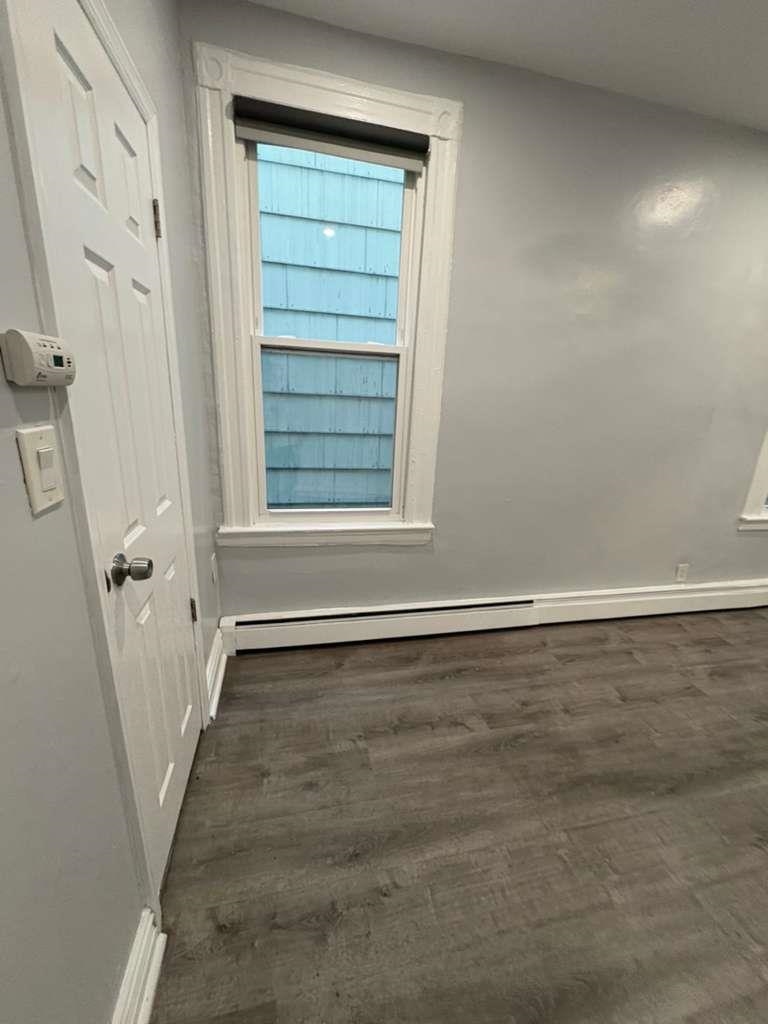 146 GRACE ST Unit: 2R