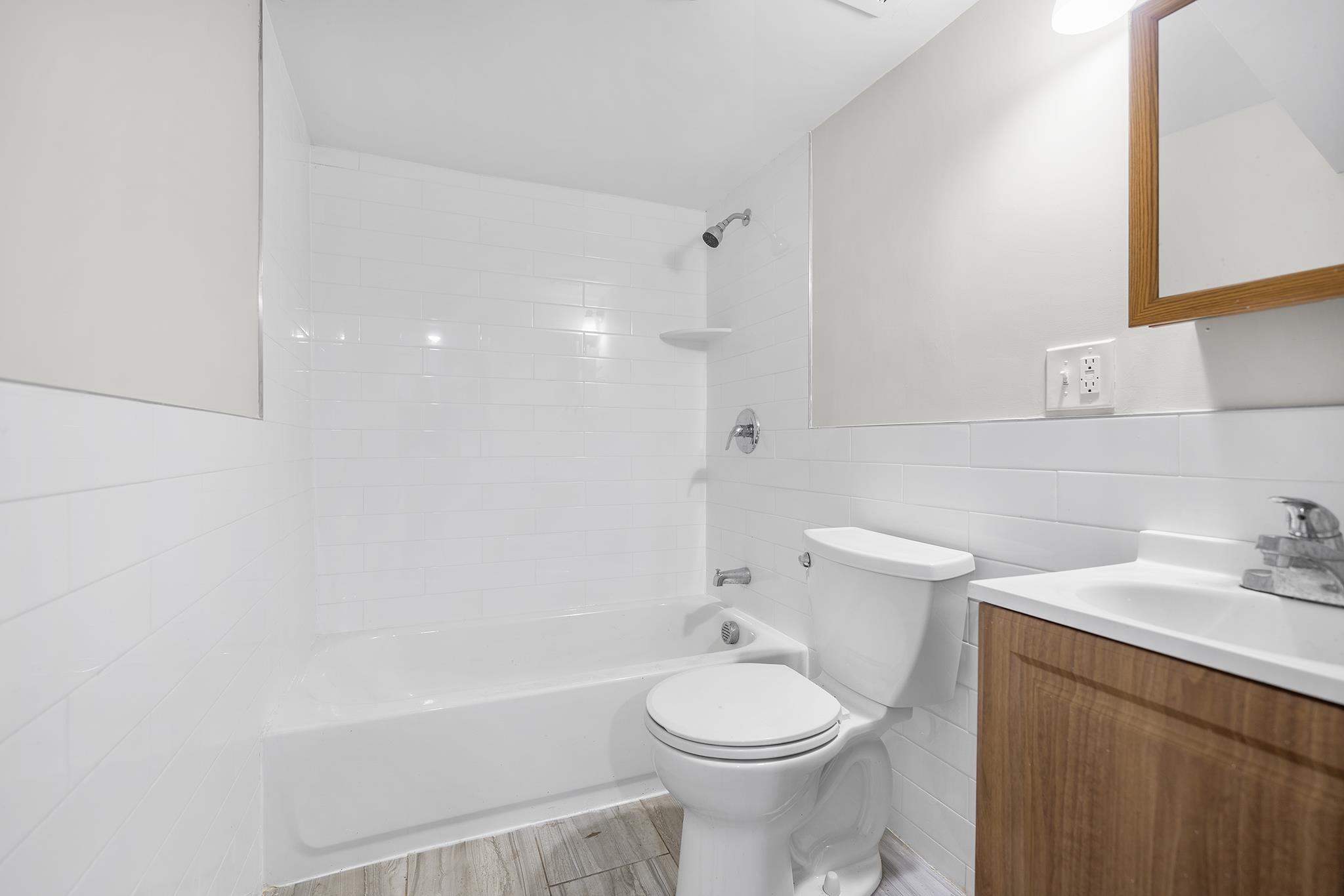 198 DANFORTH AVE
