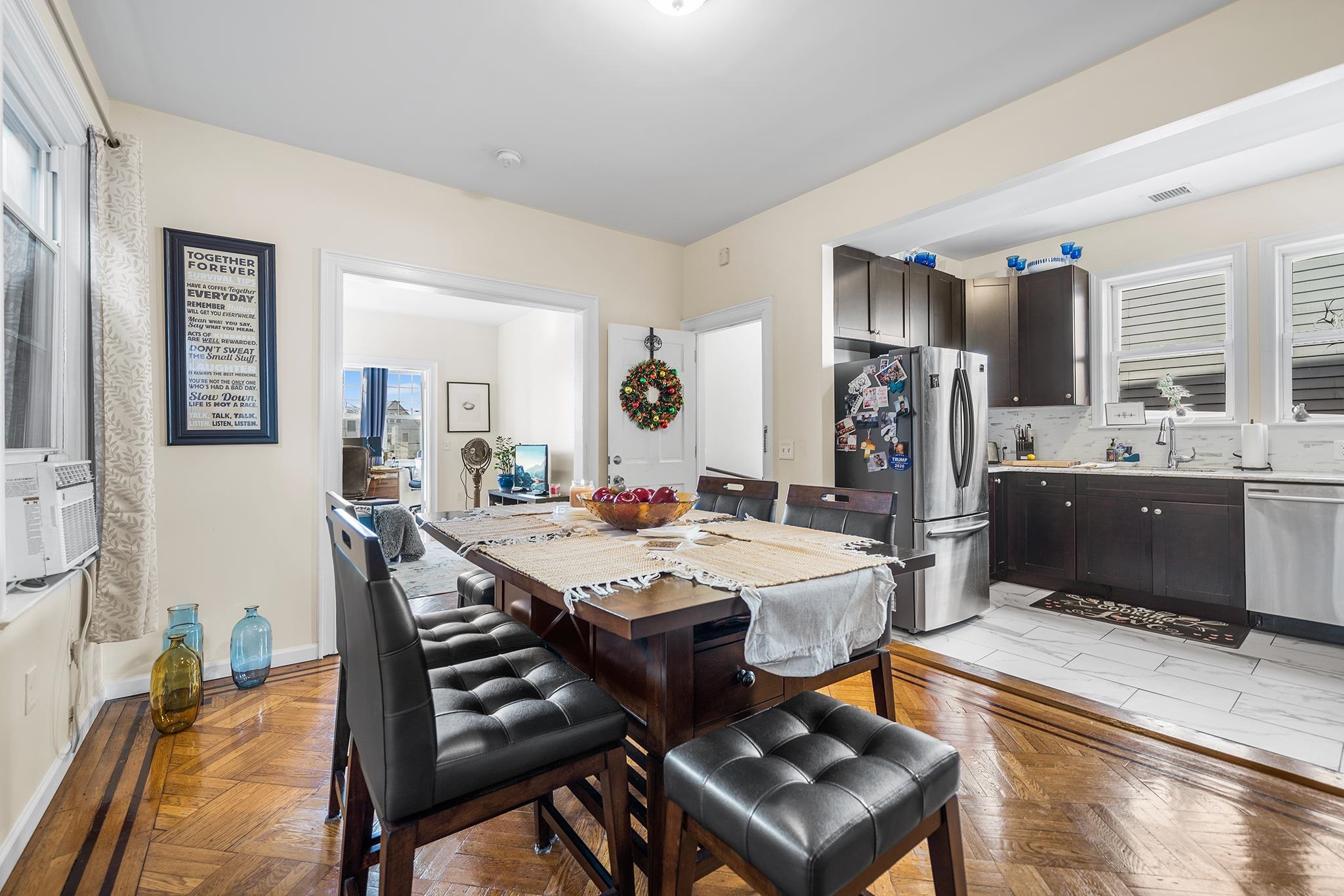 198 DANFORTH AVE