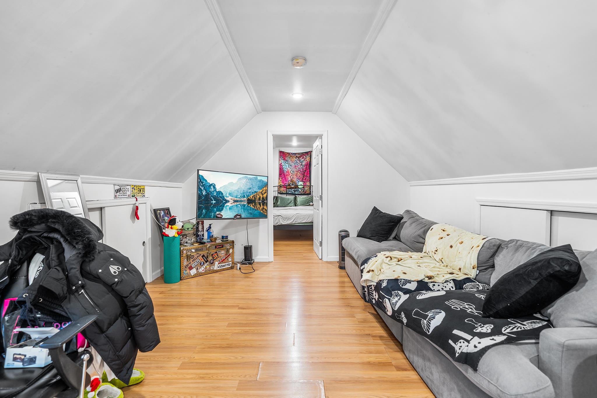 198 DANFORTH AVE