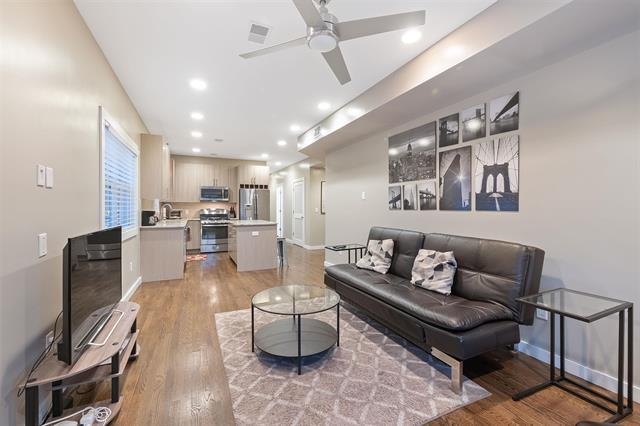 48 WEST 18TH ST Unit: 2
