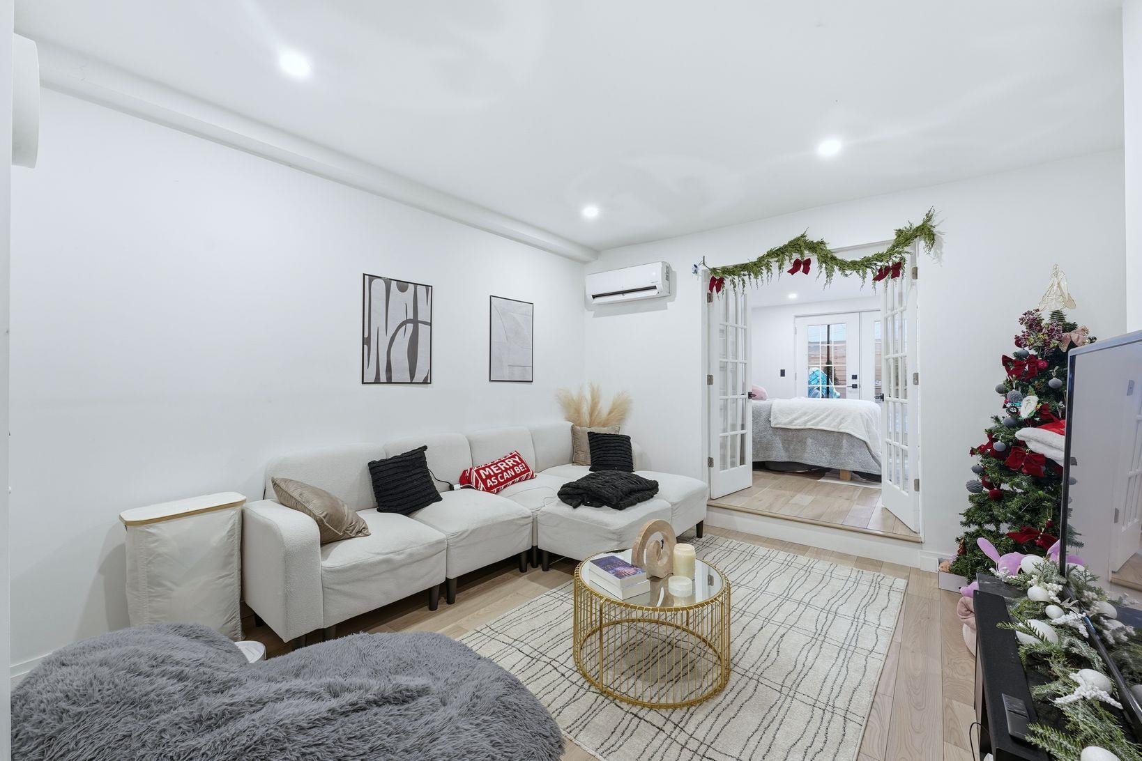 85 UNION ST