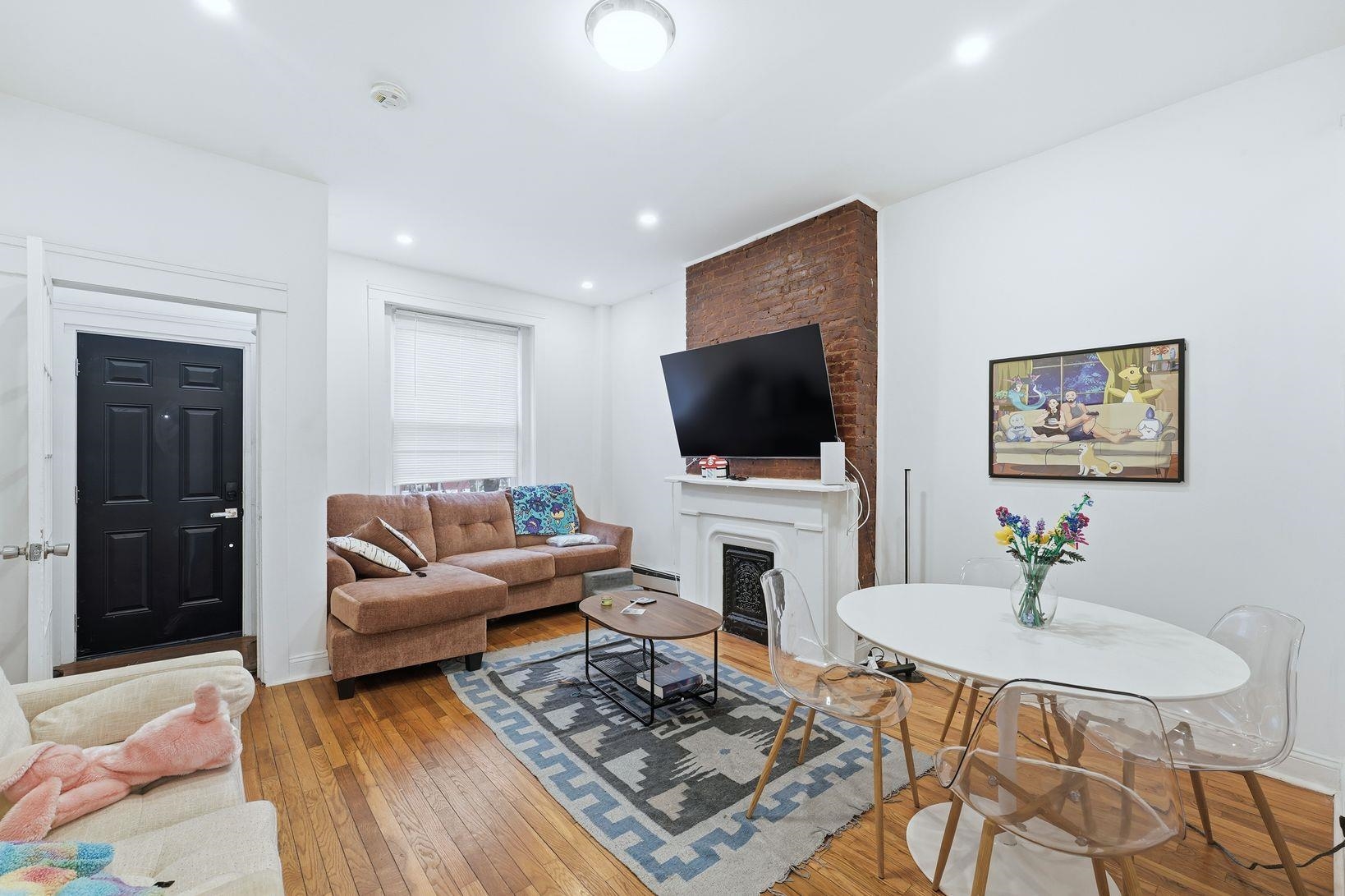 85 UNION ST