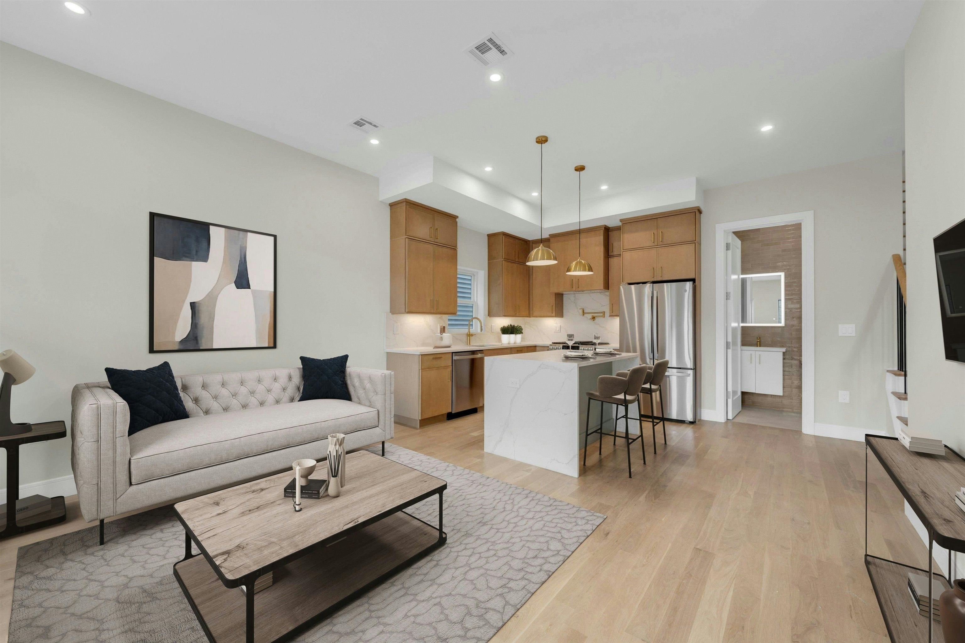 24 CLINTON AVE Unit: B