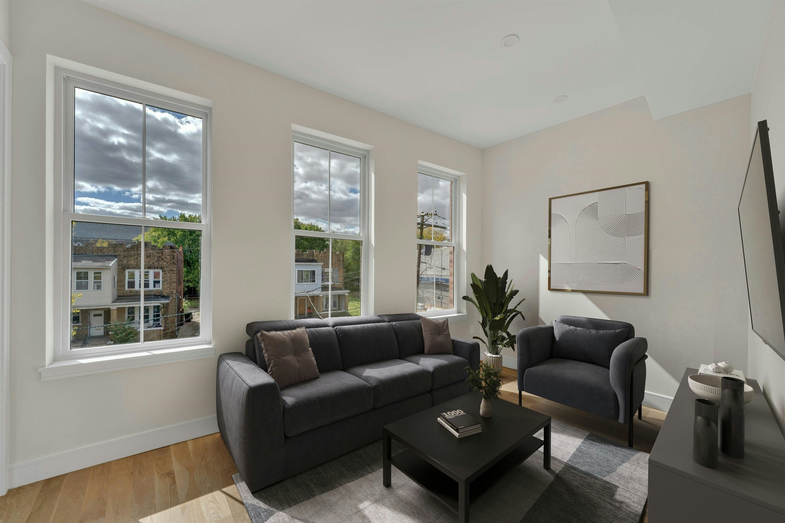 24 CLINTON AVE Unit: B
