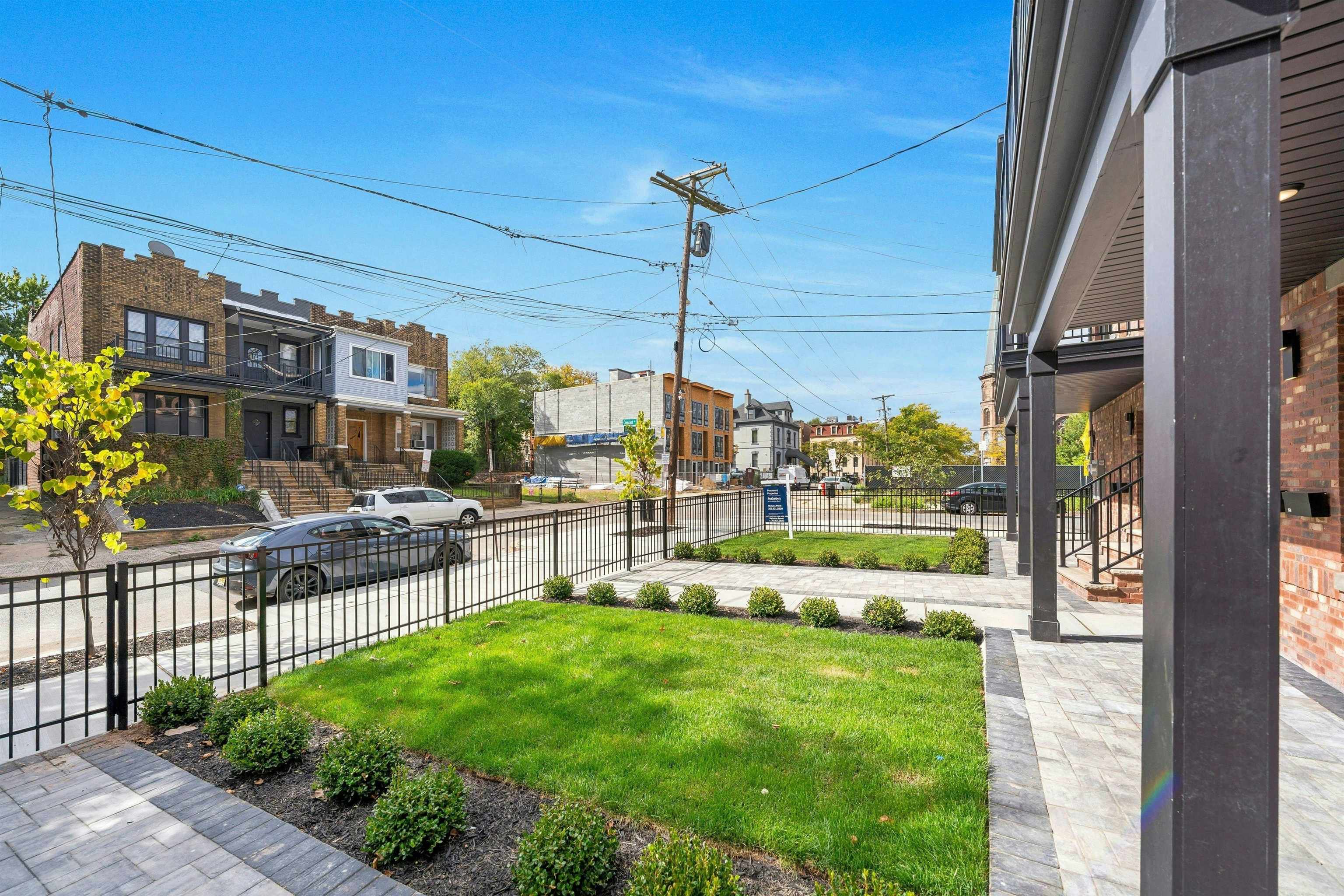 24 CLINTON AVE Unit: A