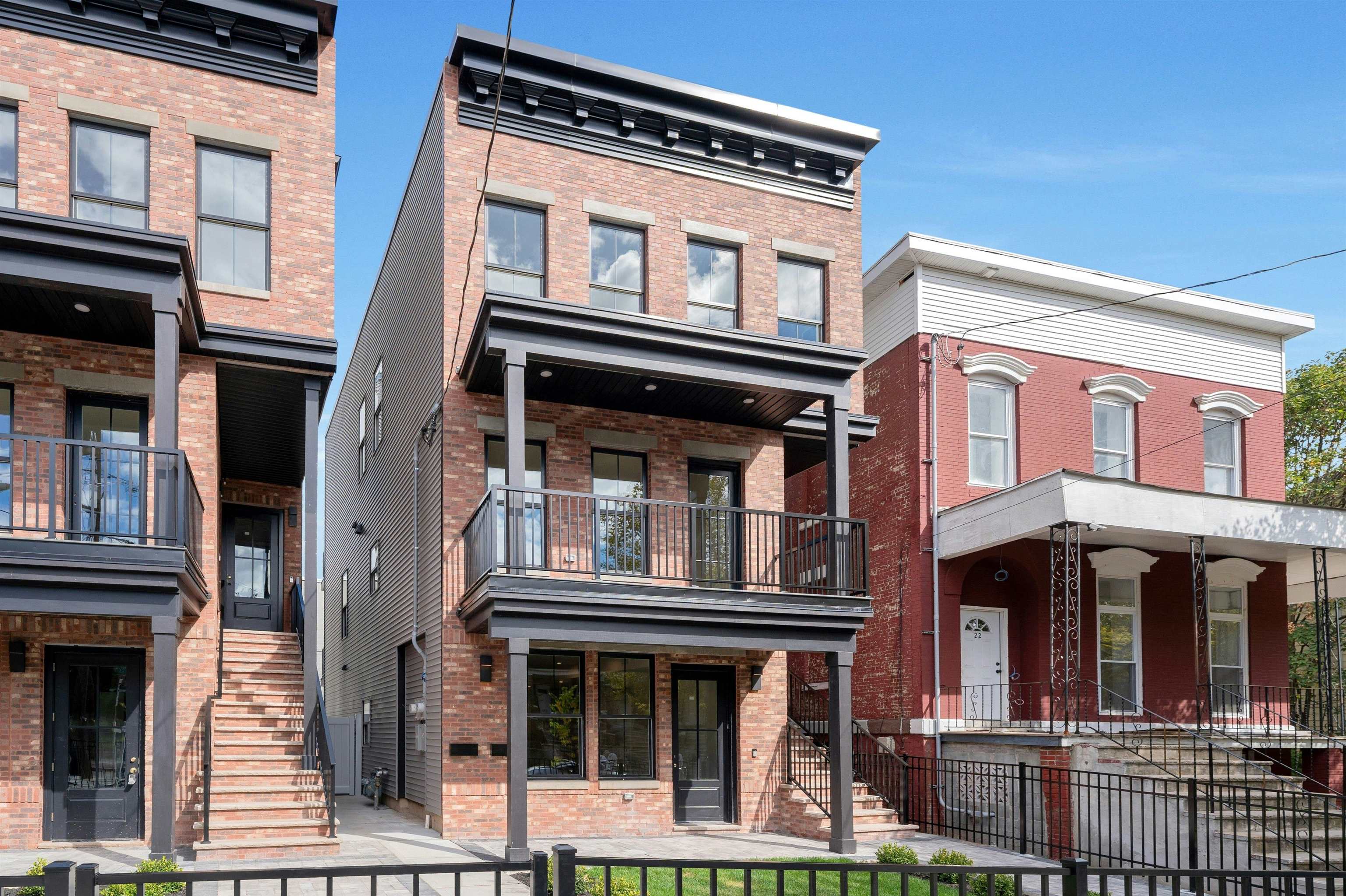 24 CLINTON AVE Unit: A