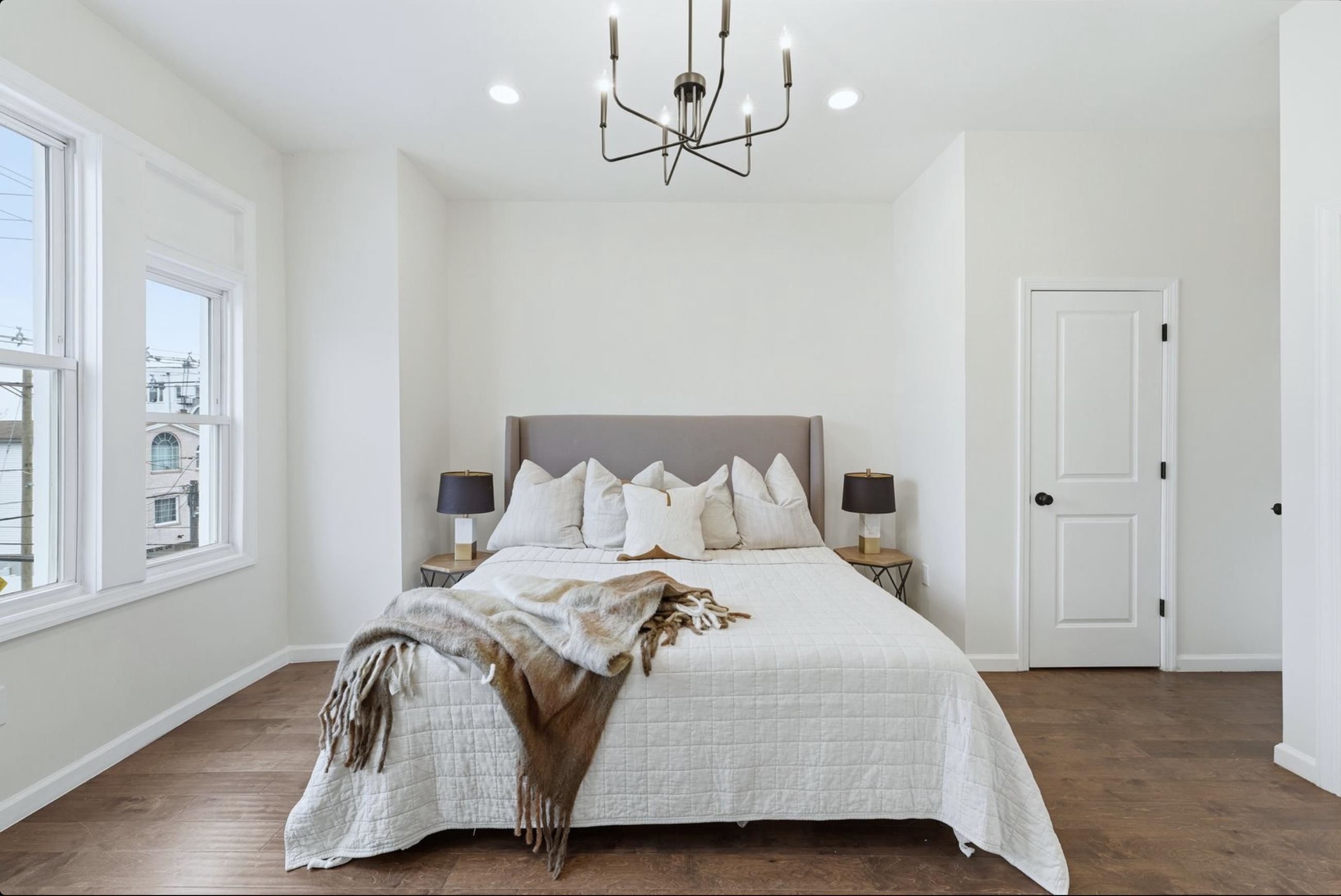 155 1/2 ARLINGTON AVE