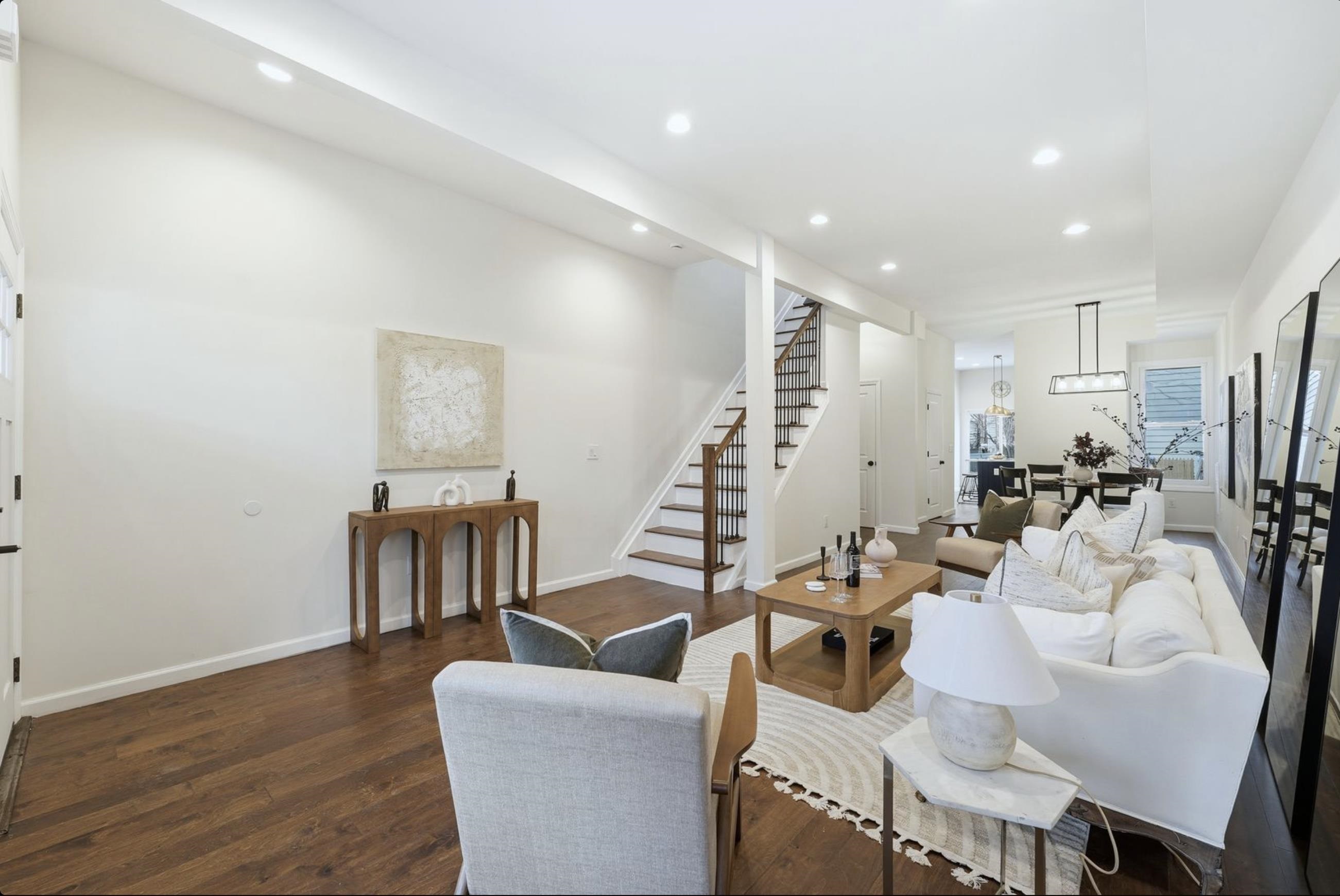 155 1/2 ARLINGTON AVE