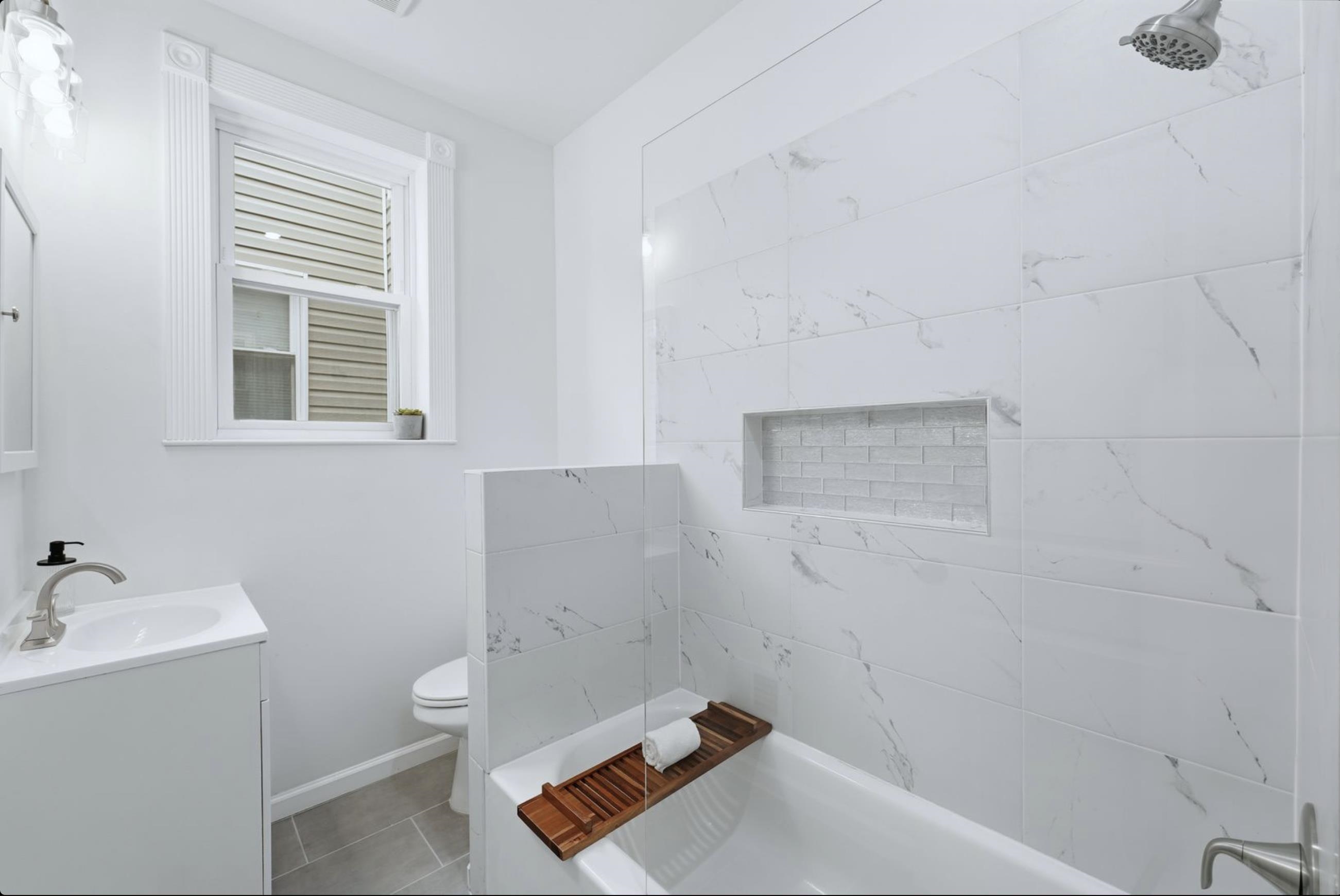 155 1/2 ARLINGTON AVE