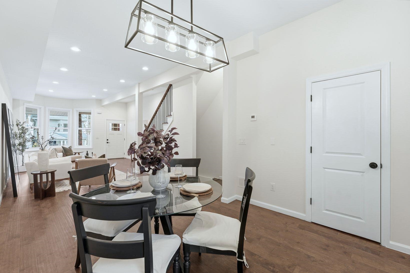 155 1/2 ARLINGTON AVE