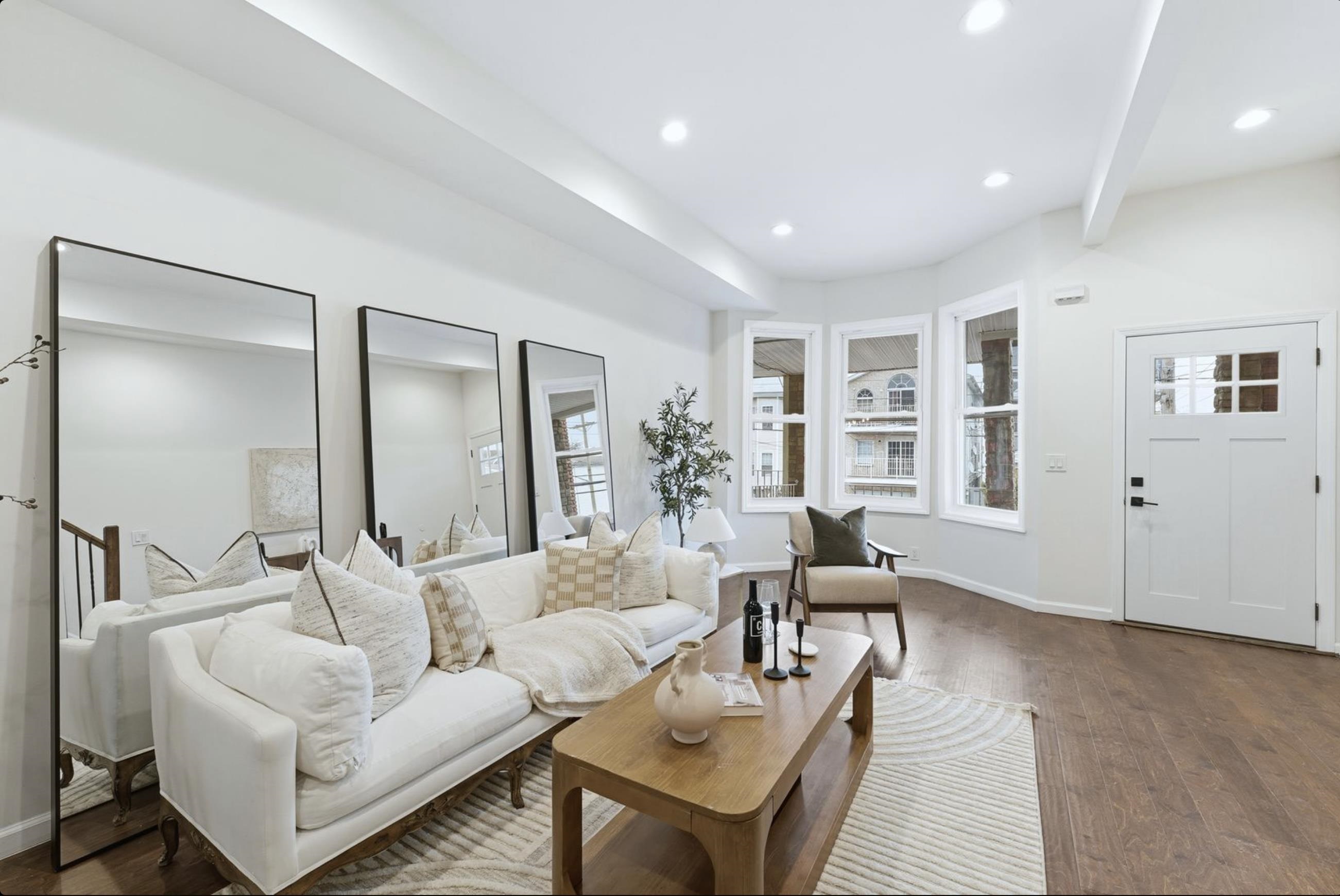 155 1/2 ARLINGTON AVE