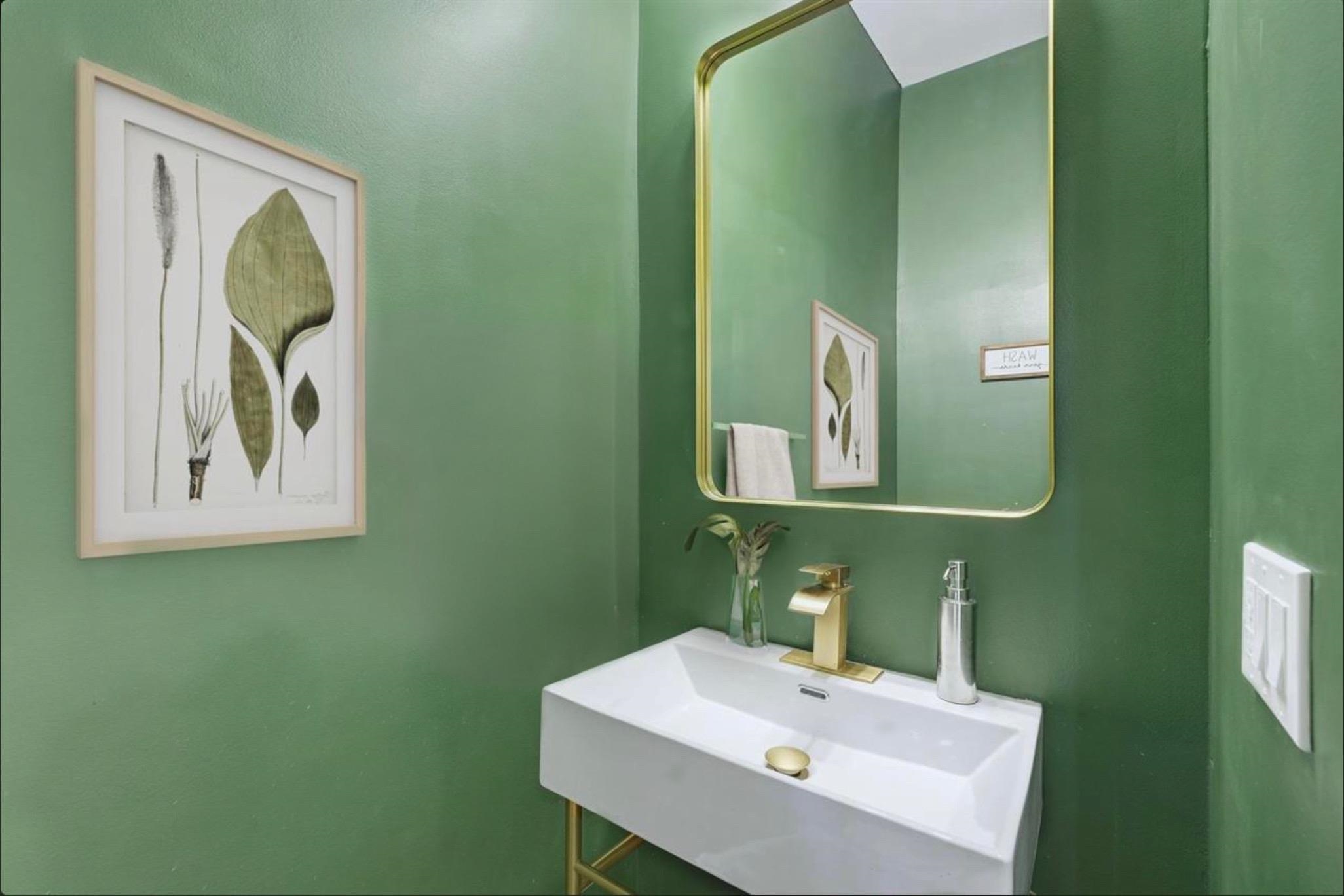 155 1/2 ARLINGTON AVE