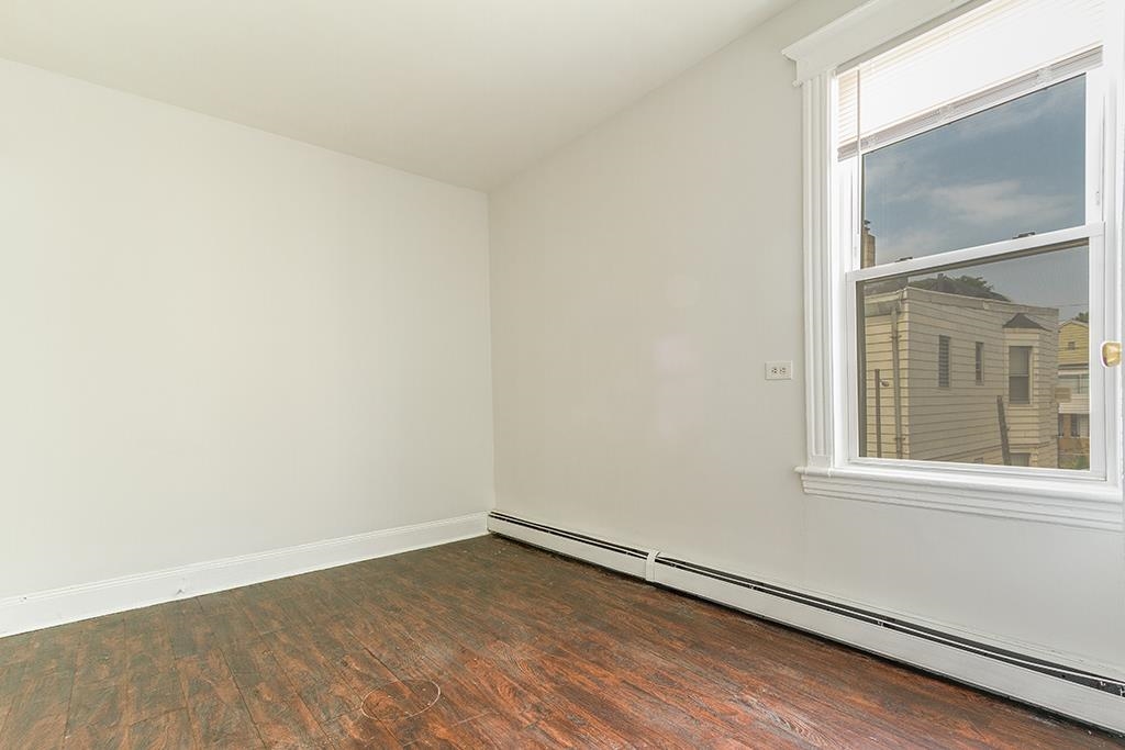 73 RUTGERS AVE
