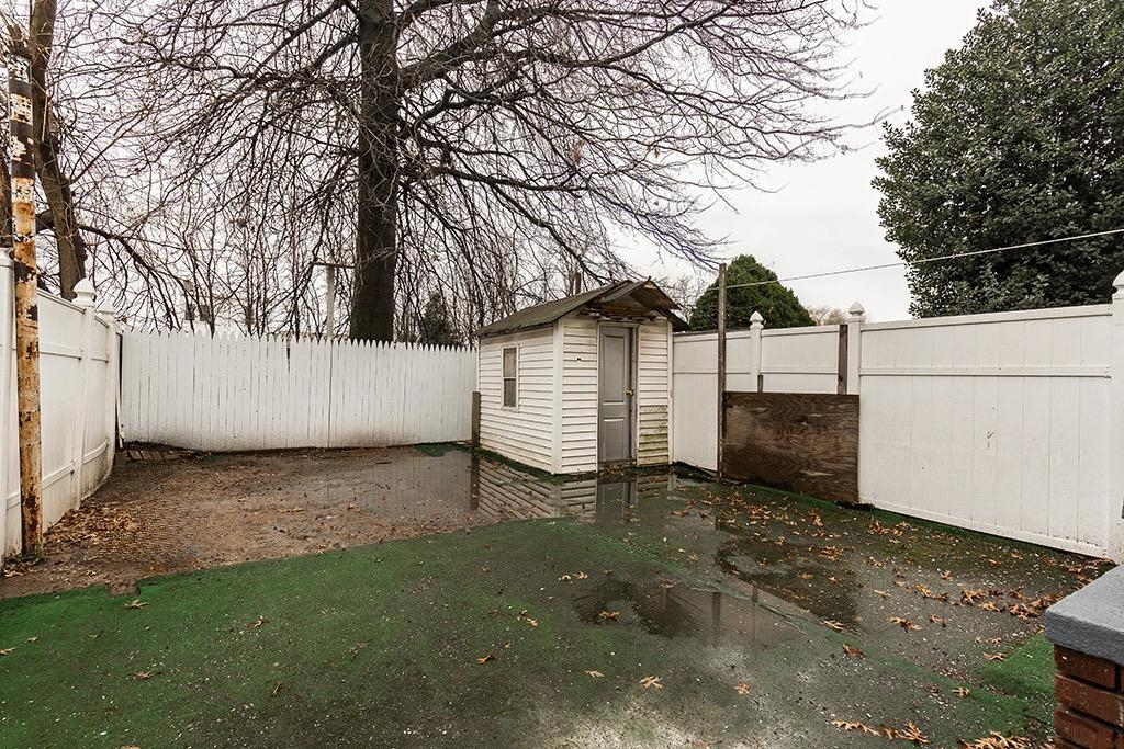 342 AVENUE E