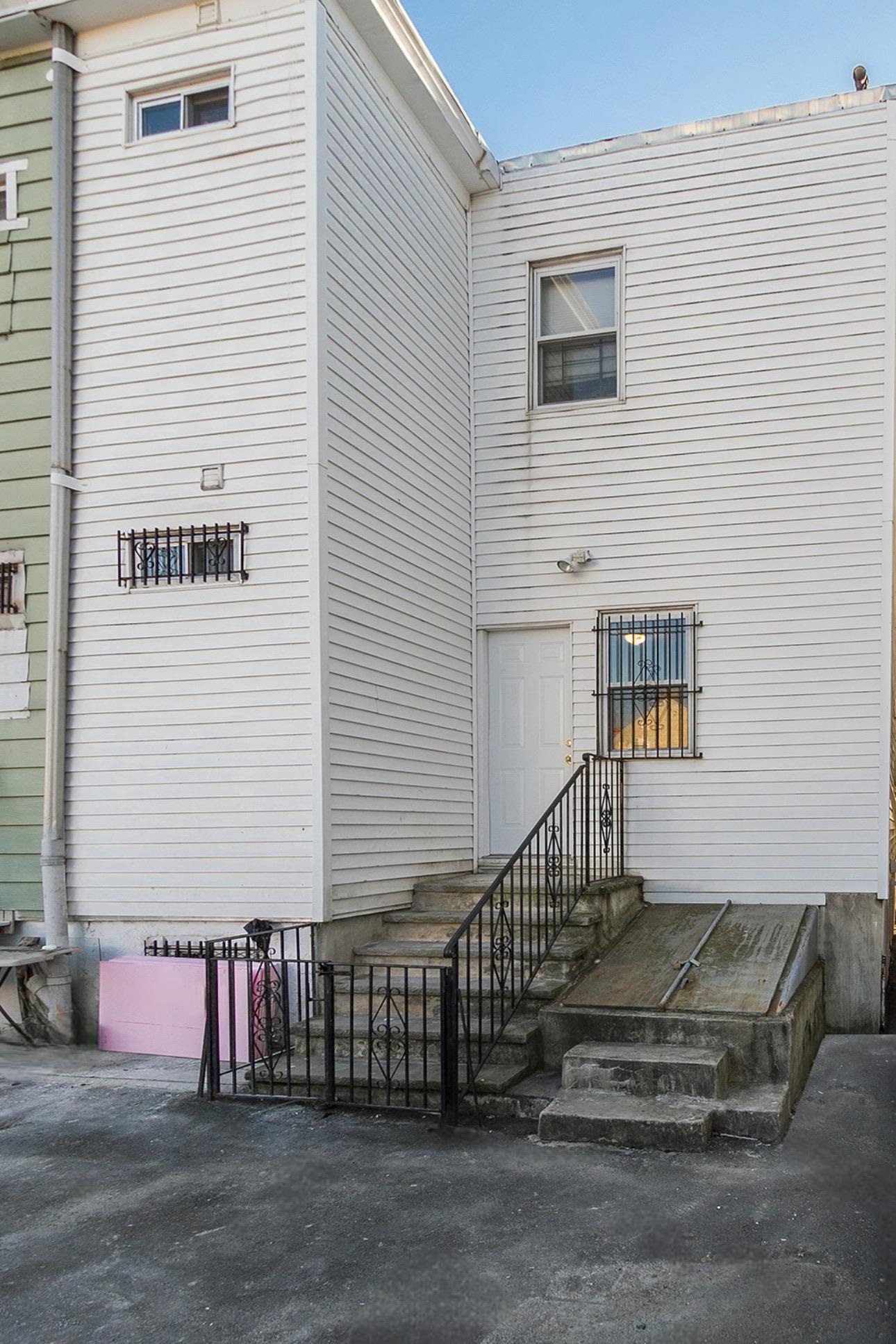 294 DUNCAN AVE