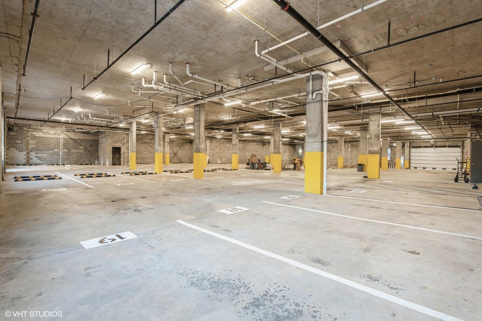 425 3RD ST Unit: 208